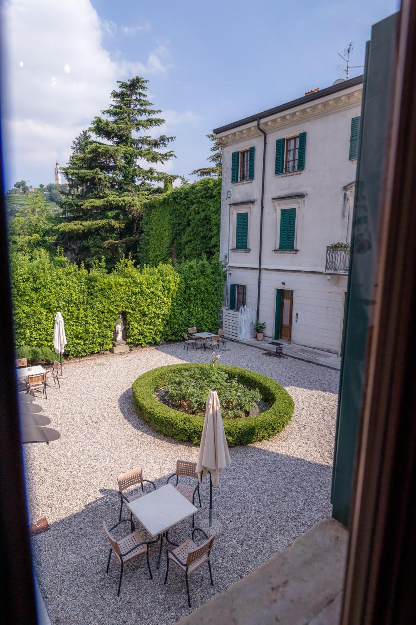 B&B Villa Nichesola Colognola ai Colli Esterno foto