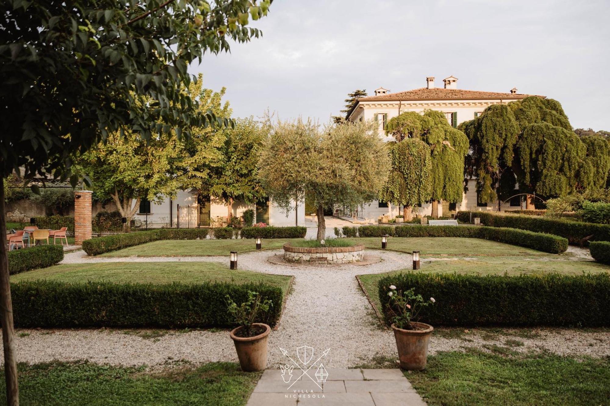 B&B Villa Nichesola Colognola ai Colli Esterno foto